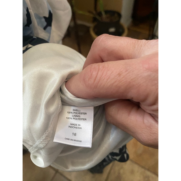 Women's New York & Company Maxi Dress Size 18 - Picture 3 of 9